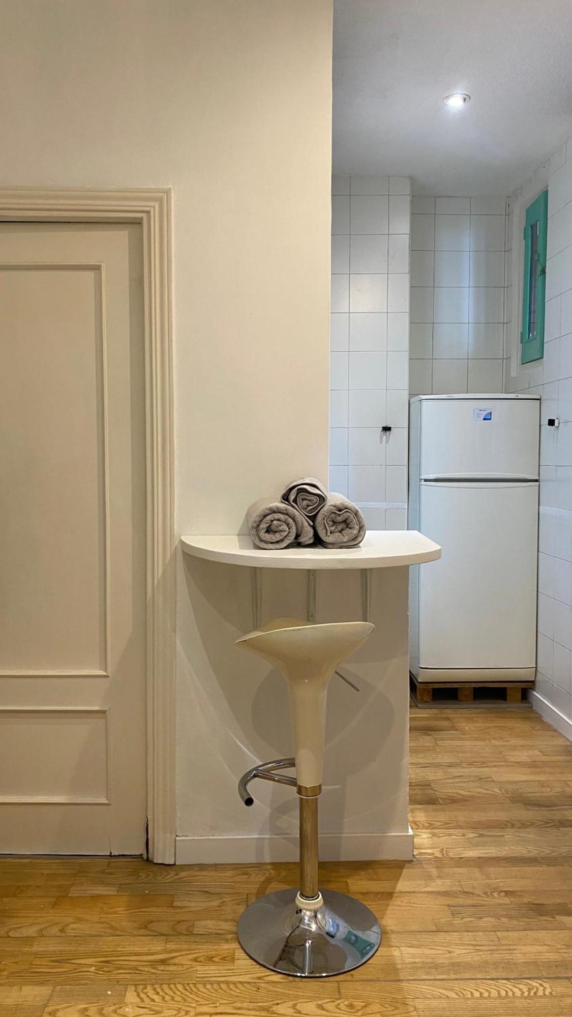 Apartamento En El Casco Antiguo Madrid Luaran gambar